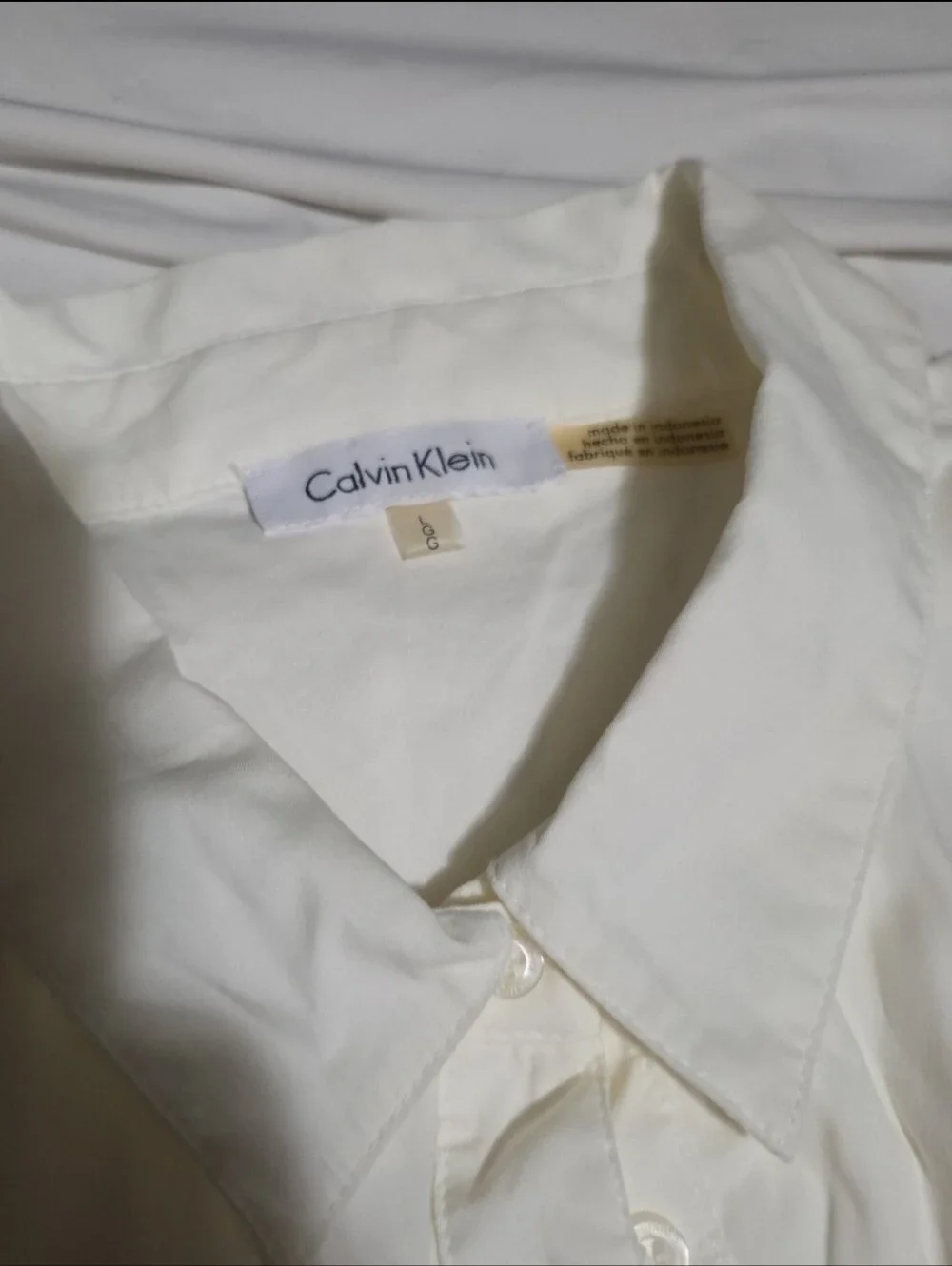 Calvin Klein Women's large white cold shoulder button Blouse #30